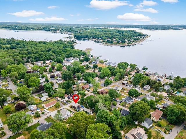 37 Platt Street, Bristol, RI 02809