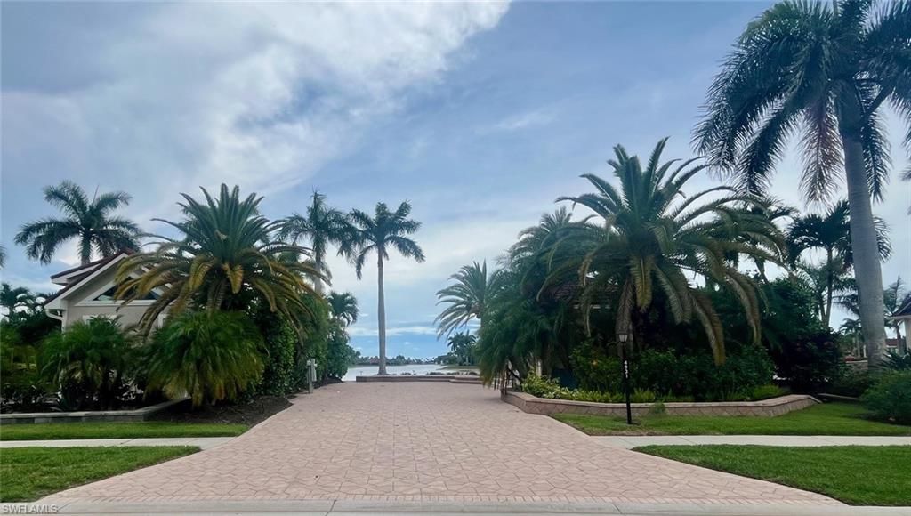 4931 Coach LN, NAPLES, FL 34114 — exterior