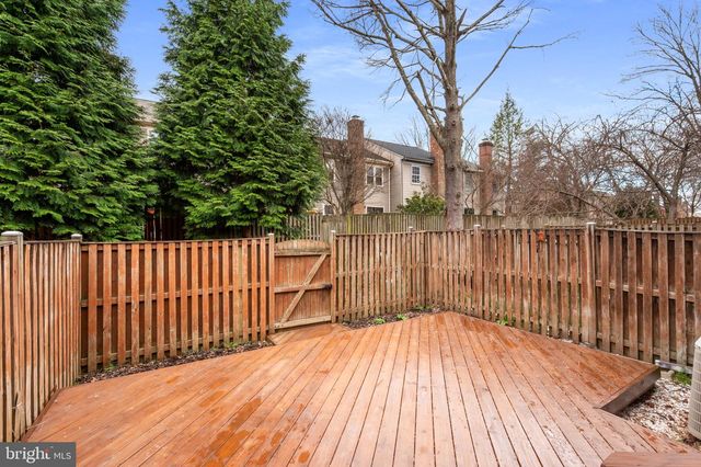 2880 KELLY SQ, Vienna, VA 22181