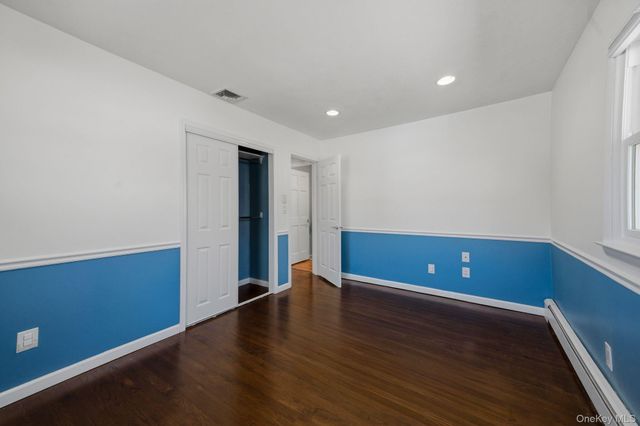 310 Jamaica Avenue, Medford, NY 11763