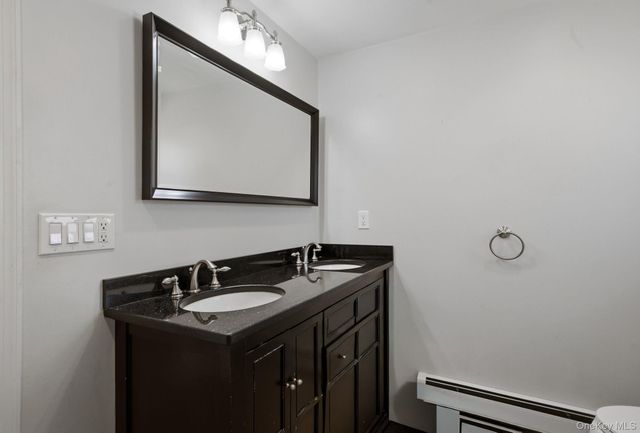310 Jamaica Avenue, Medford, NY 11763
