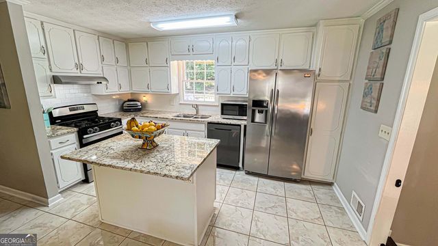 85 Hol Mar Court, Mcdonough, GA 30253