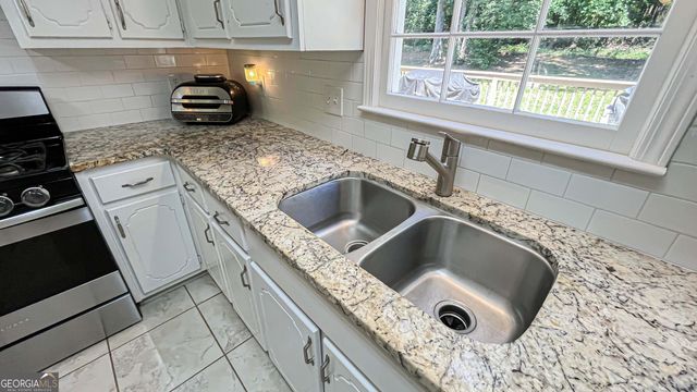 85 Hol Mar Court, Mcdonough, GA 30253