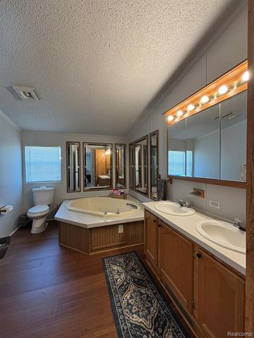 46 Bellwood, Swartz Creek, MI 48473