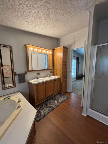 46 Bellwood, Swartz Creek, MI 48473