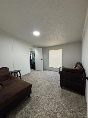 46 Bellwood, Swartz Creek, MI 48473