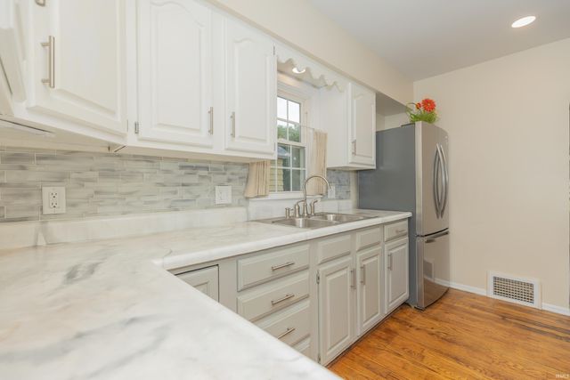 4904 Conlin Avenue, Evansville, IN 47715