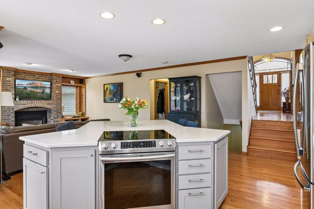 4424 Camelot Drive, Minnetonka, MN 55345