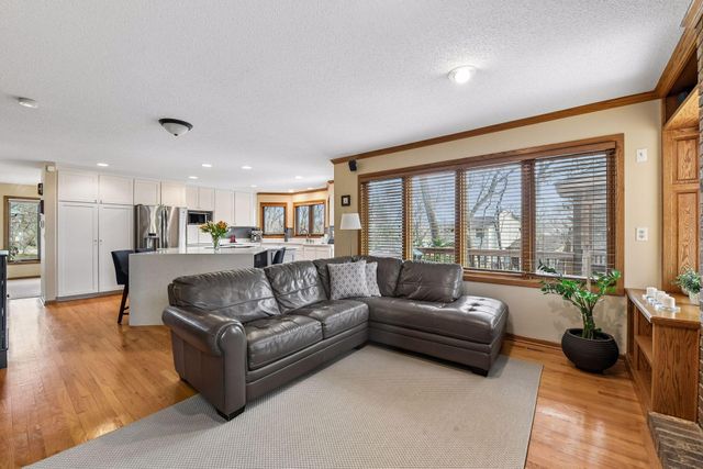 4424 Camelot Drive, Minnetonka, MN 55345