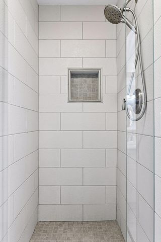 4424 Camelot Drive, Minnetonka, MN 55345