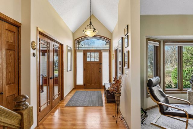 4424 Camelot Drive, Minnetonka, MN 55345