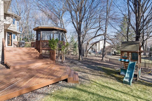 4424 Camelot Drive, Minnetonka, MN 55345