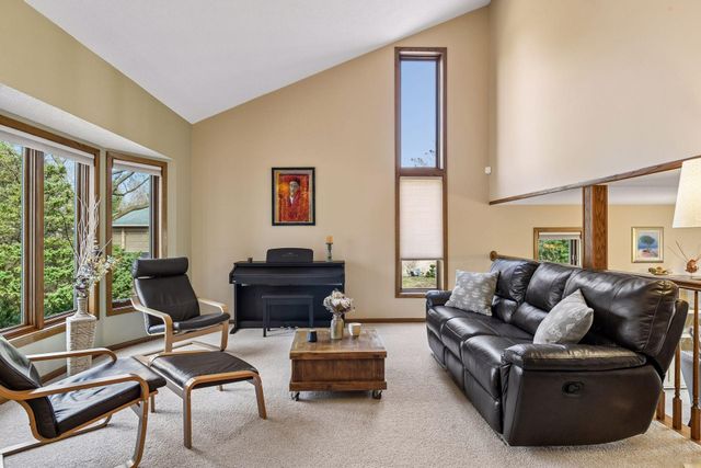 4424 Camelot Drive, Minnetonka, MN 55345