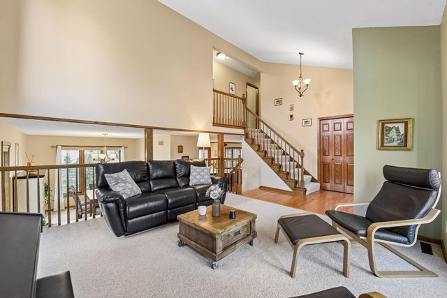 4424 Camelot Drive, Minnetonka, MN 55345