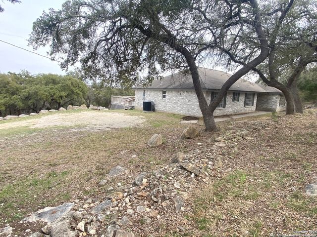 576 gallagher, Canyon Lake, TX 78133