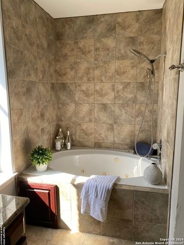 576 gallagher, Canyon Lake, TX 78133