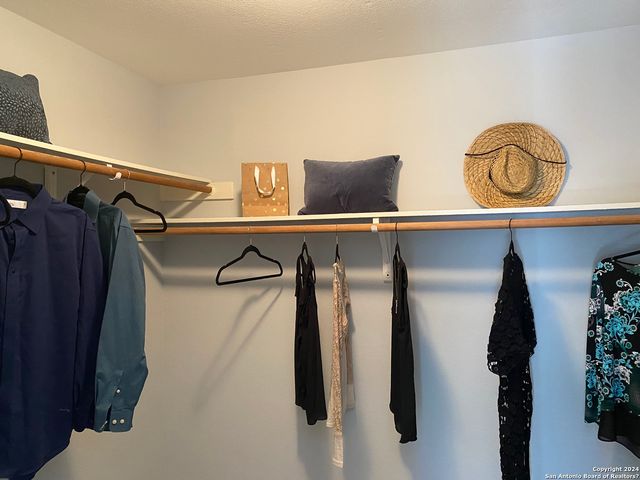 576 gallagher, Canyon Lake, TX 78133