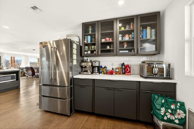 1583 Highway 234, Eagle Point, OR 97524