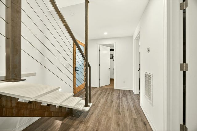 1583 Highway 234, Eagle Point, OR 97524