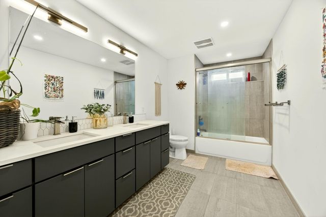 1583 Highway 234, Eagle Point, OR 97524