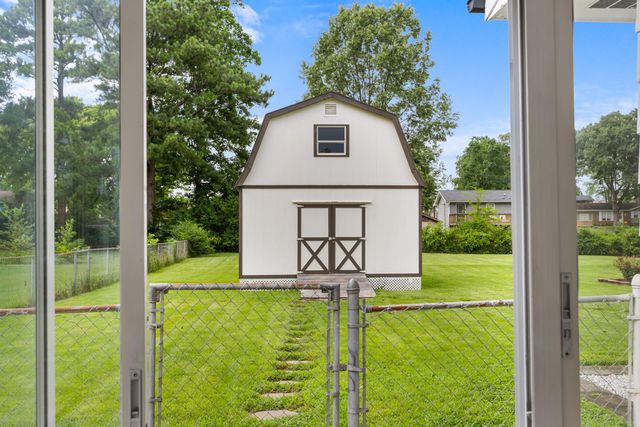 582 Pinewood Circle, Fort Oglethorpe, GA 30742