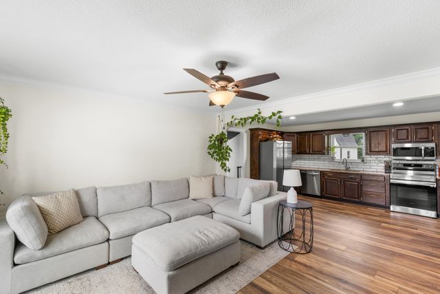 582 Pinewood Circle, Fort Oglethorpe, GA 30742