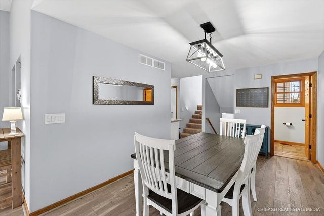 5802 Fieldstone Trail 5802, Mchenry, IL 60050