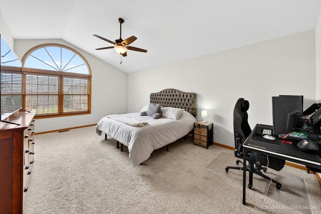 5802 Fieldstone Trail 5802, Mchenry, IL 60050