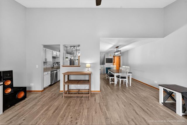 5802 Fieldstone Trail 5802, Mchenry, IL 60050