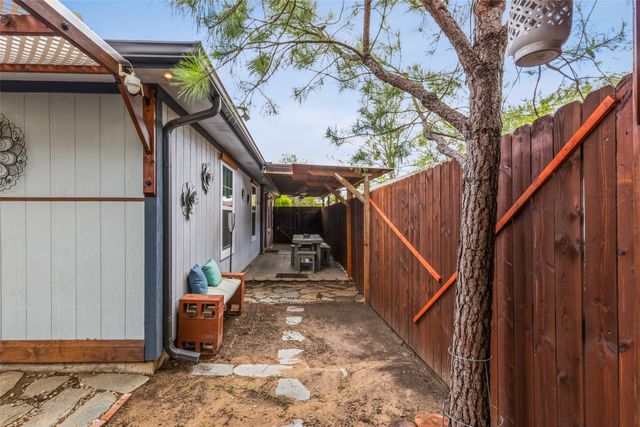 10207 Shelburne Drive, Dallas, TX 75227