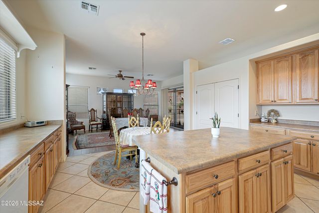2299 W Calle Casas Lindas, Green Valley, AZ 85622
