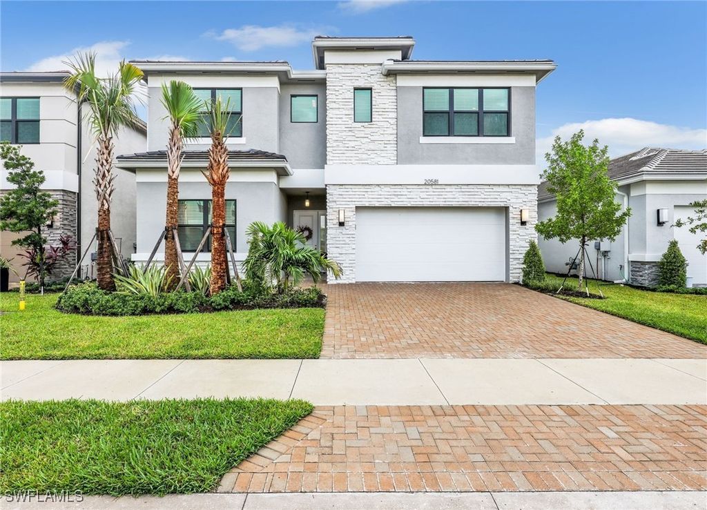 20581 Fair Oak LN, Estero, FL 33928