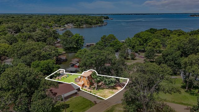 166 Baywood Boulevard, Mabank, TX 75156