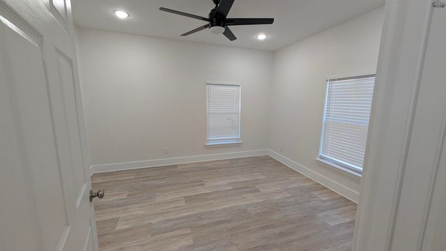 800 SHEPPARD ROAD, Burkburnett, TX 76354