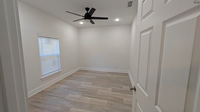 800 SHEPPARD ROAD, Burkburnett, TX 76354