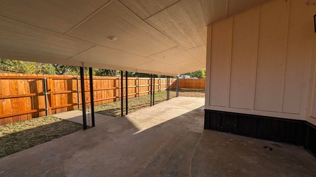 800 SHEPPARD ROAD, Burkburnett, TX 76354