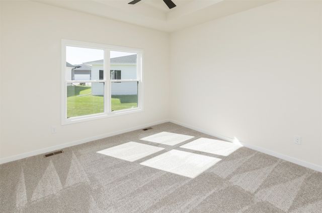 7011 Lincoln Circle, Johnston, IA 50131