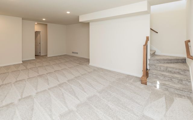 7011 Lincoln Circle, Johnston, IA 50131