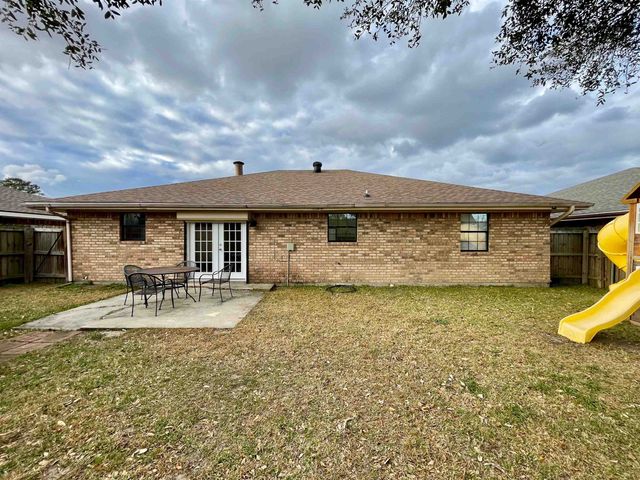 406 Louis Dr, Houma, LA 70364