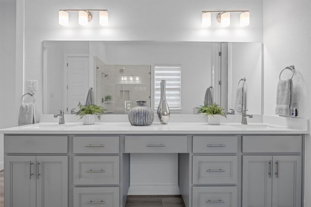 213 Great Lawn BND, Liberty Hill, TX 78642