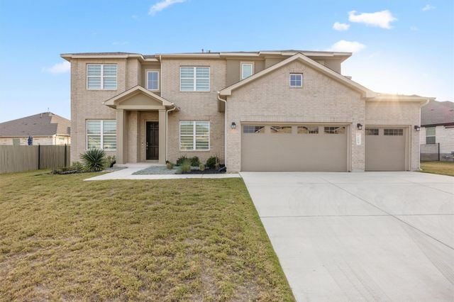 213 Great Lawn BND, Liberty Hill, TX 78642