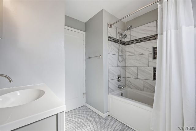 156 Hamilton Boulevard, Tonawanda, NY 14217