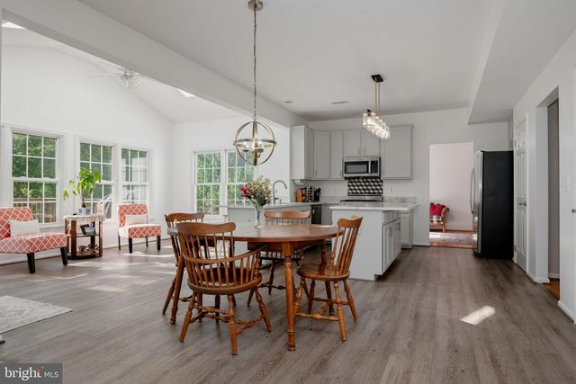 2052 JENNINGS ST, Woodbridge, VA 22191