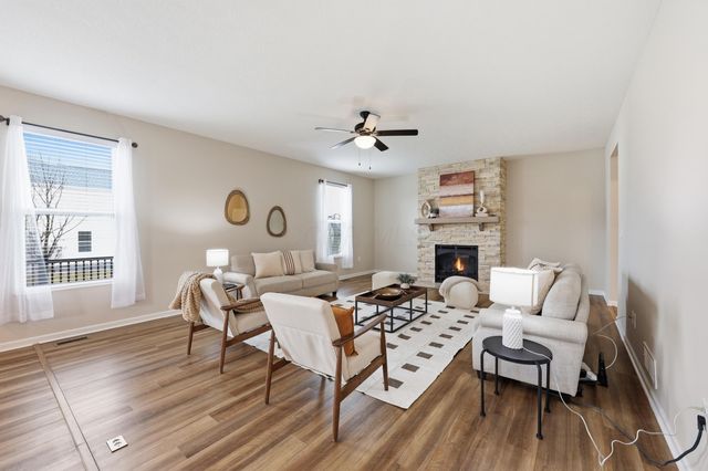 720 Weaver Ridge Drive, Marysville, OH 43040