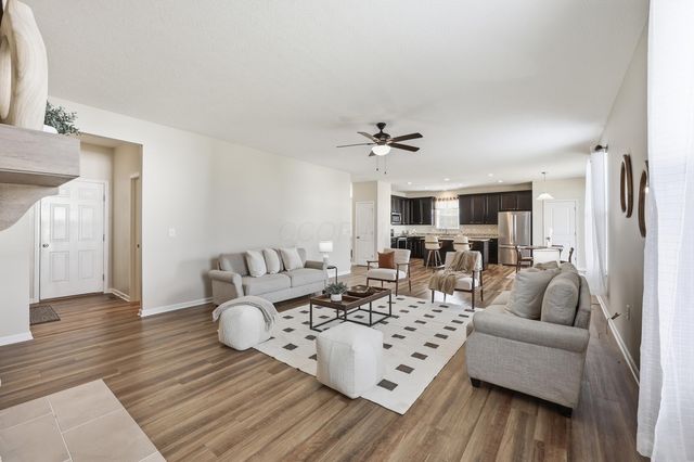 720 Weaver Ridge Drive, Marysville, OH 43040