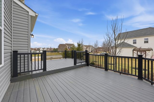 720 Weaver Ridge Drive, Marysville, OH 43040