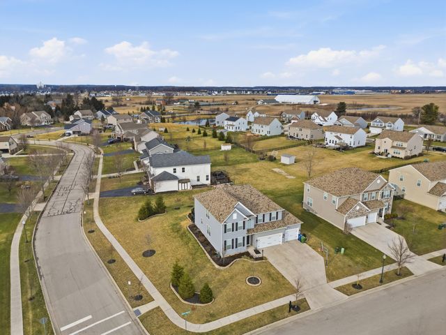 720 Weaver Ridge Drive, Marysville, OH 43040