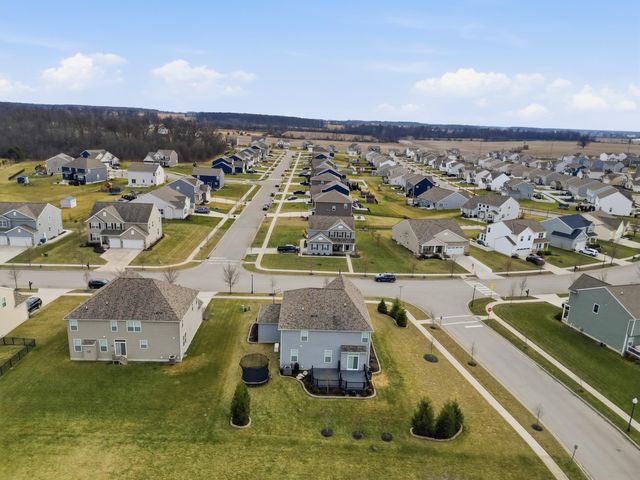 720 Weaver Ridge Drive, Marysville, OH 43040