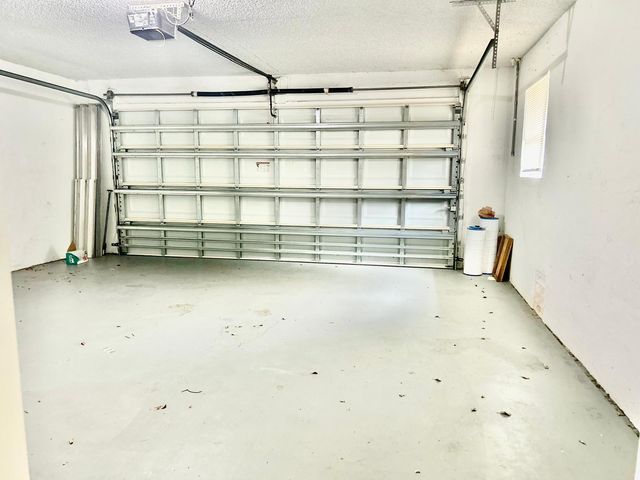 222 NW 92nd Terrace, Coral Springs, FL 33071