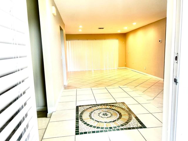 222 NW 92nd Terrace, Coral Springs, FL 33071